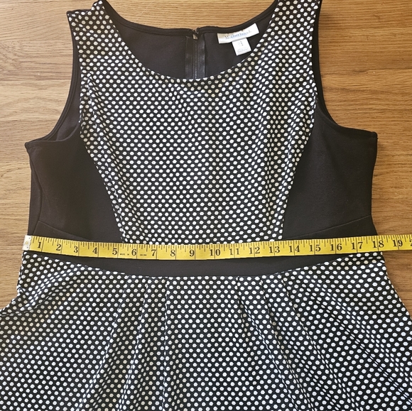 💥HP💥 Motherhood Maternity Black White Polka-dot Sleeveless Dress Women's Large - Picture 7 of 10